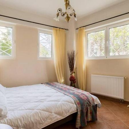 Athenian Luxury Villa In Glyfada Екстериор снимка