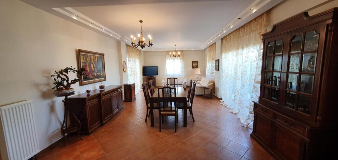 Athenian Luxury Villa In Glyfada Екстериор снимка