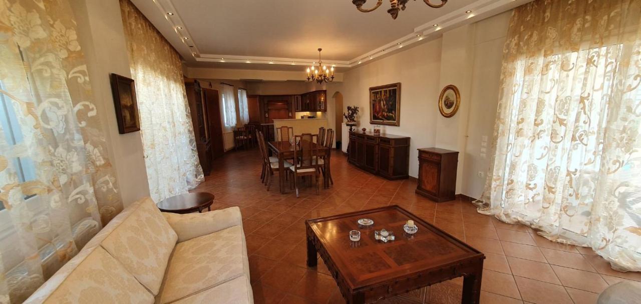 Athenian Luxury Villa In Glyfada Екстериор снимка