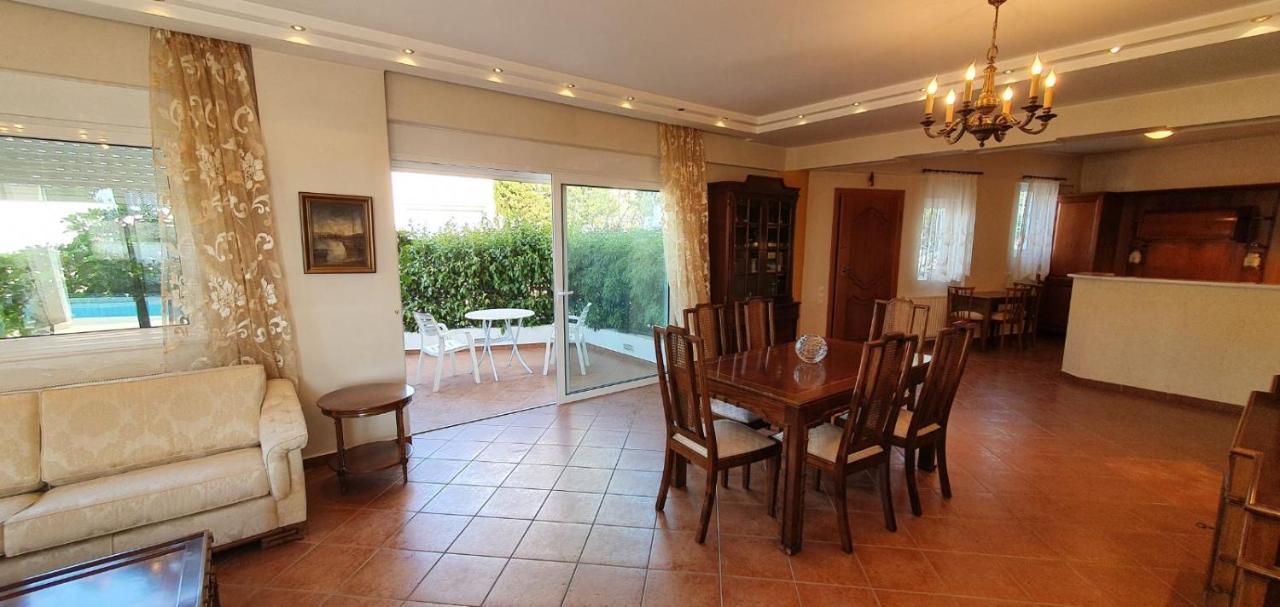 Athenian Luxury Villa In Glyfada Екстериор снимка