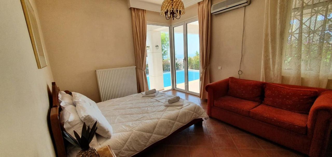Athenian Luxury Villa In Glyfada Екстериор снимка